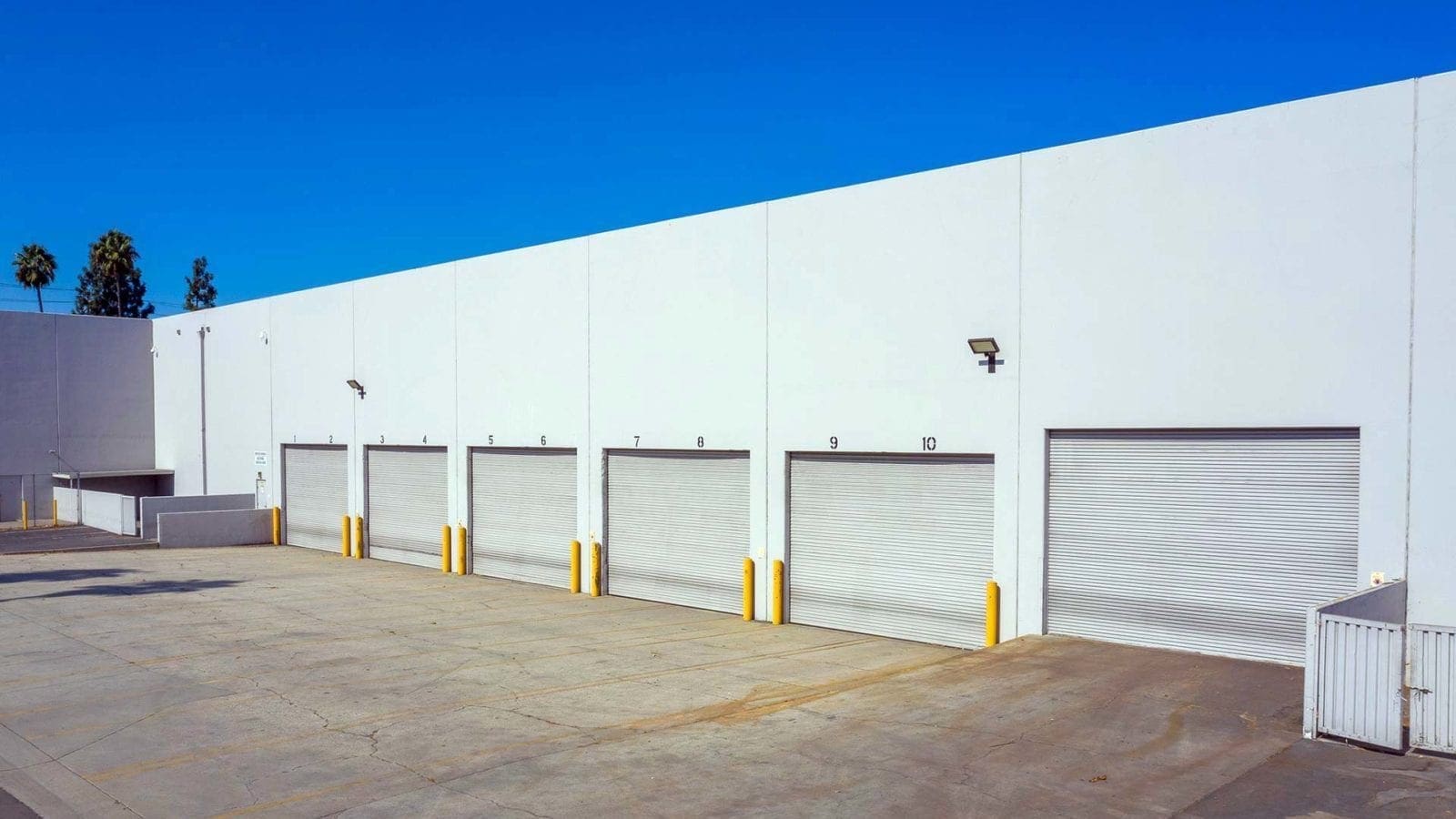 Hathaway Industrial Park exterior loading dock photo