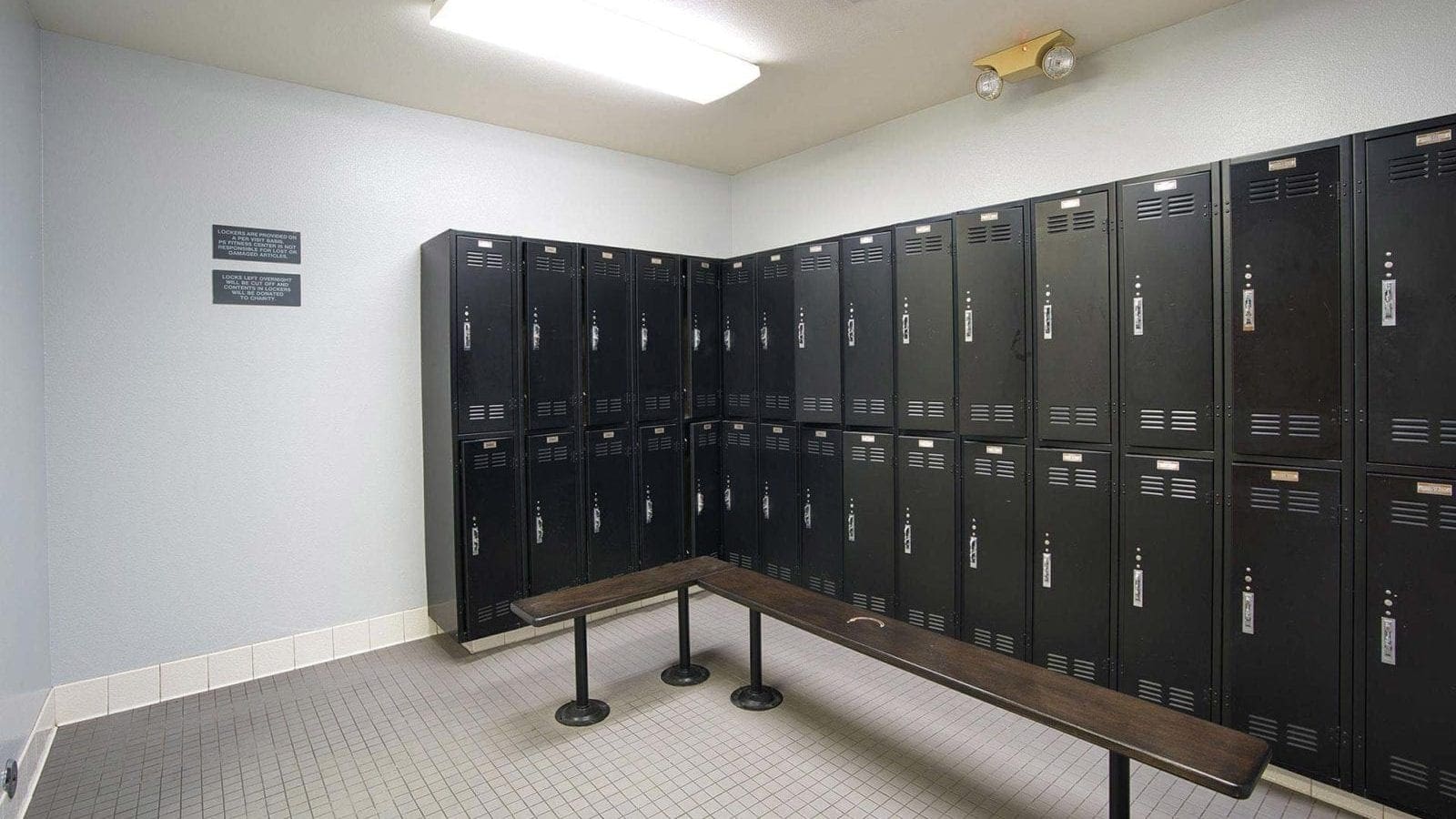 Kearny Mesa Business Park locker room photo