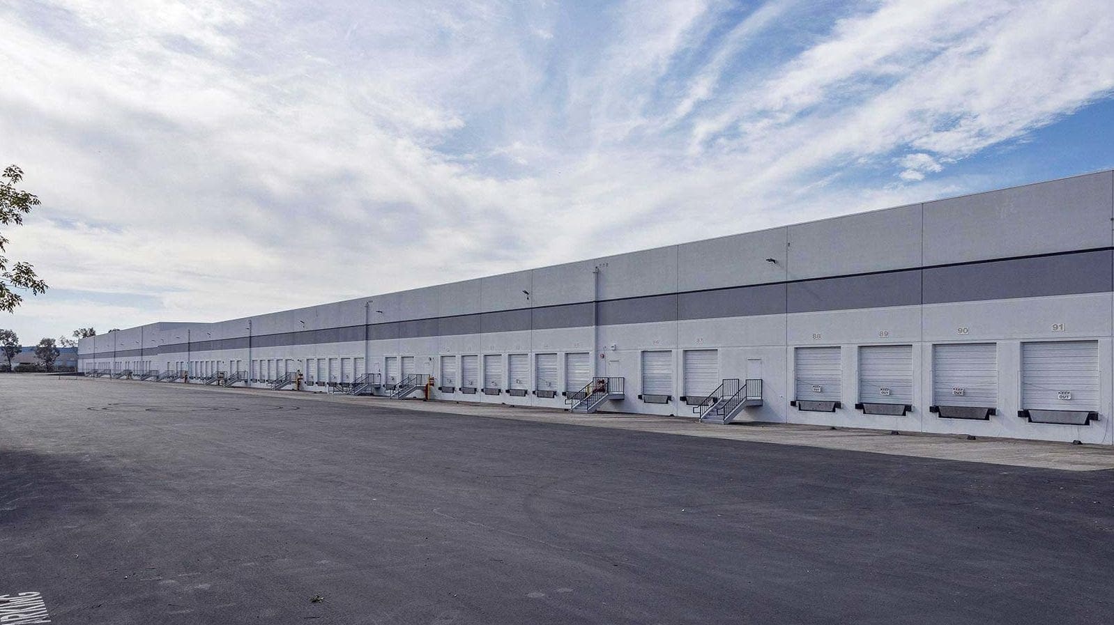 Wiegman Distribution Center exterior loading dock photo